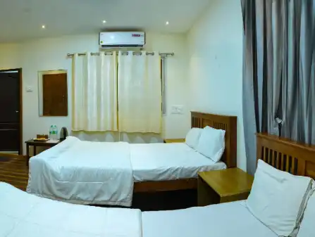 Resort with Bonfire in Anaikatti