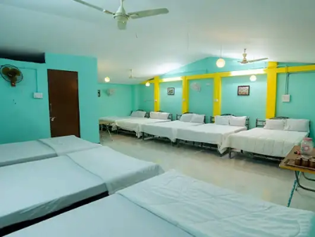 Resort with Bonfire in Anaikatti