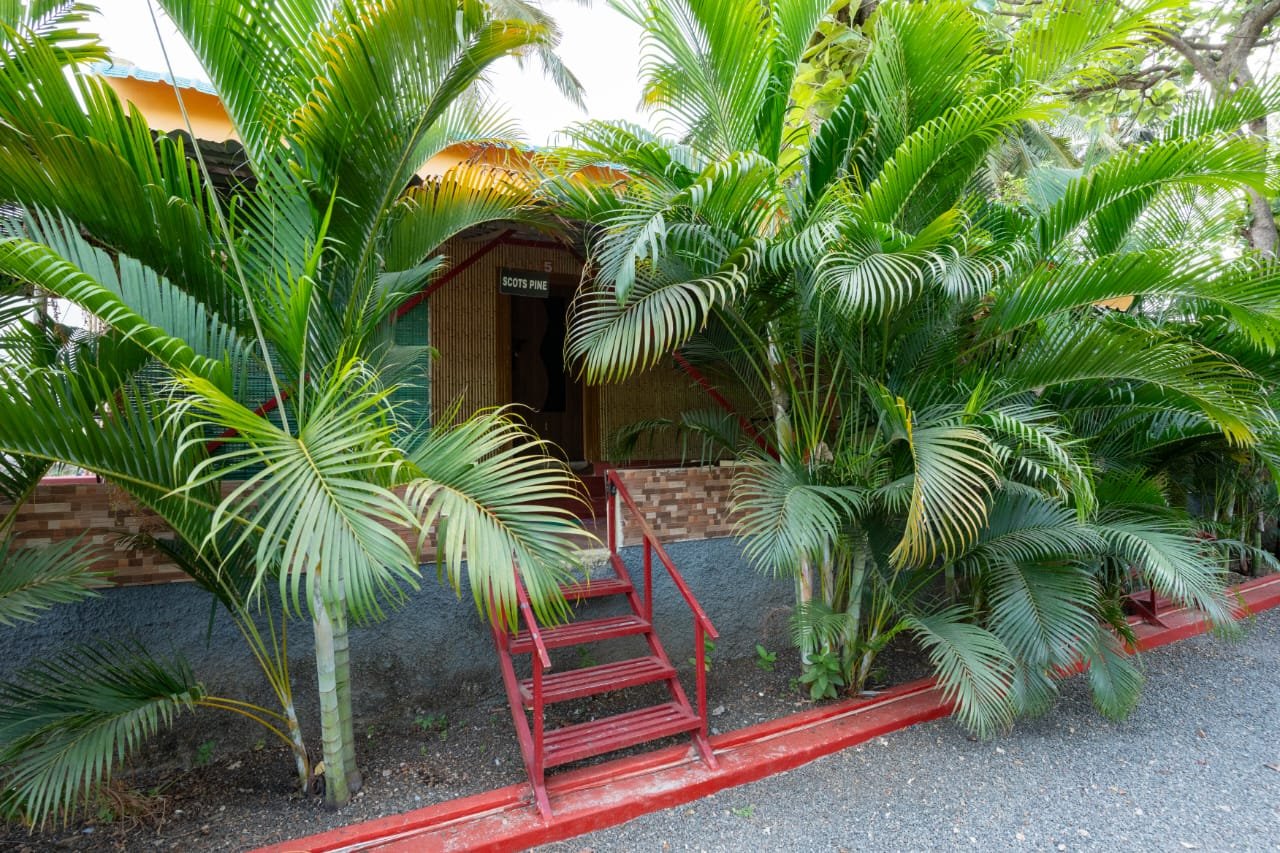 Resort with Swimming Pool Near Coimbatore