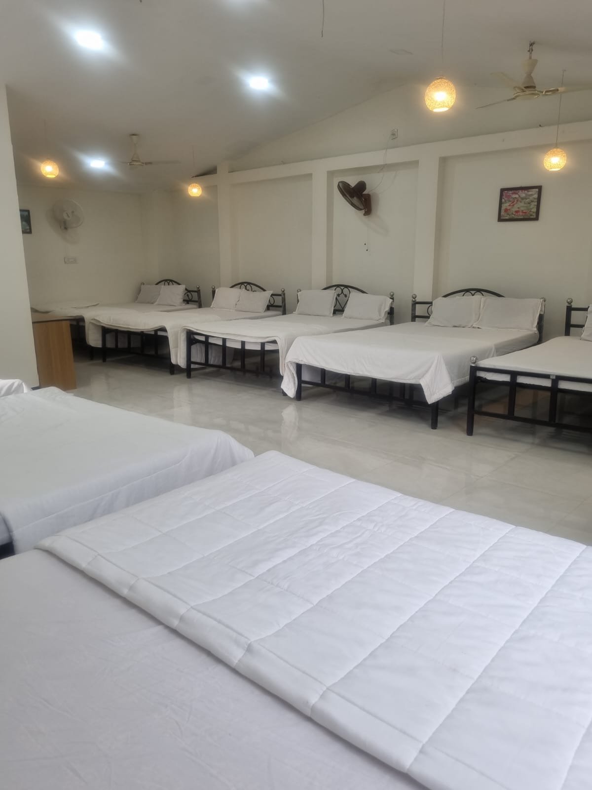 Resorts Near Anaikatti