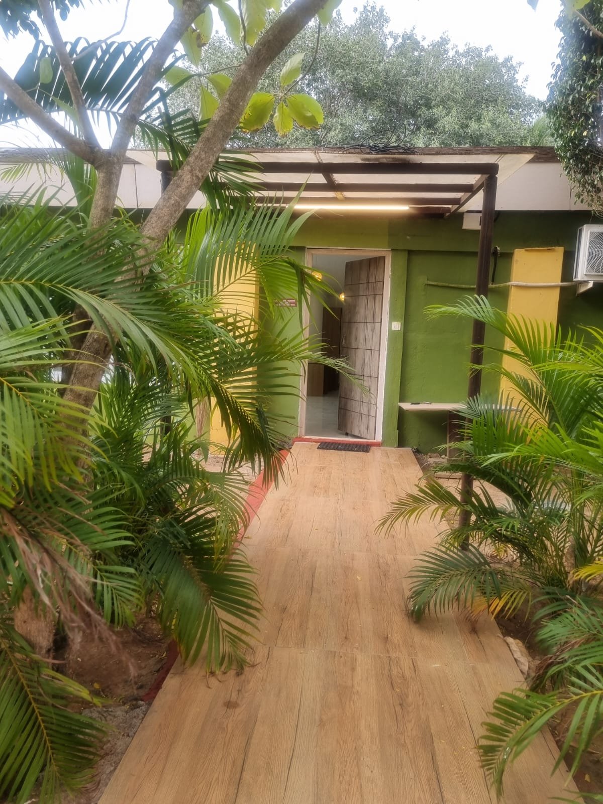 Resort with Swimming Pool Near Coimbatore