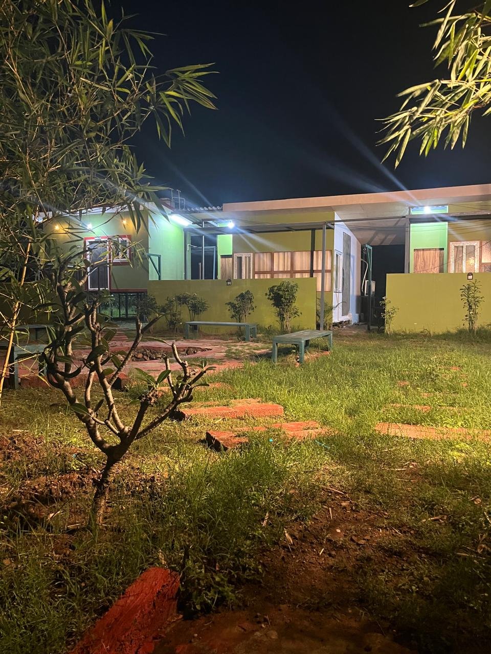 Resorts Near Anaikatti